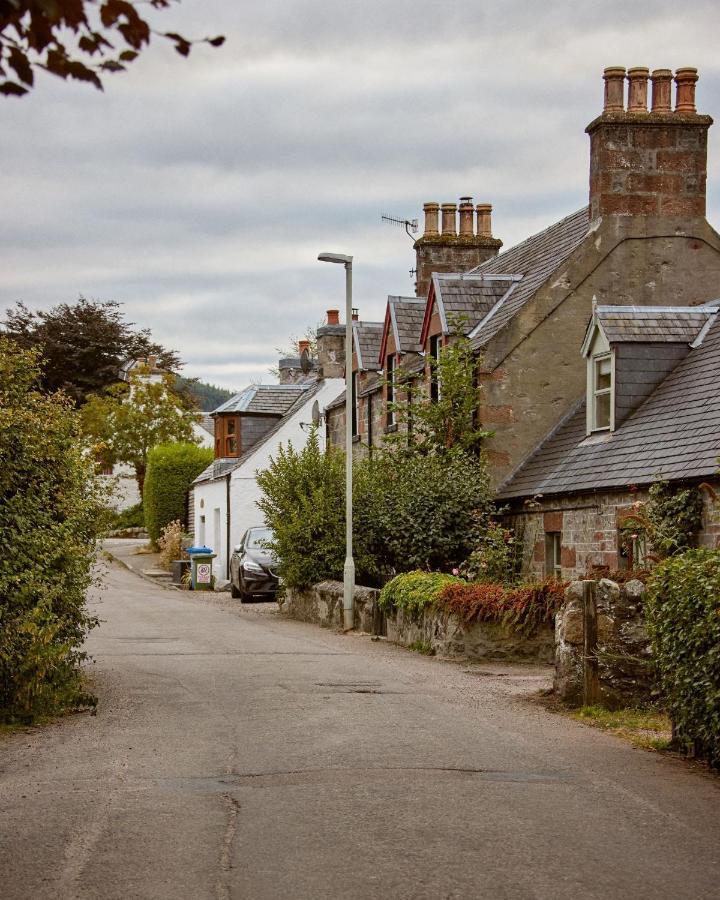 Crossroads Cottage Drumnadrochit Exterior photo